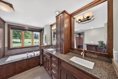 5185 Meadow Crossing Road SW, Rochester, MN 55902 - Photo 31