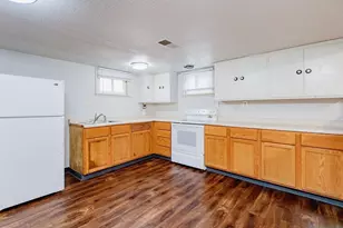 415 10th St S, Moorhead, MN 56560 - Photo 23