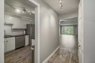 1700 Four Oaks Rd, Eagan, MN 55121 - Photo 3