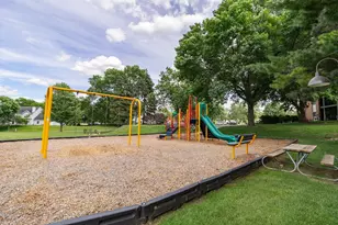 1700 Four Oaks Rd, Eagan, MN 55121 - Photo 35