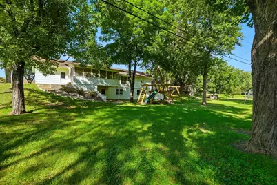 121 Hillcrest Drive, Belle Plaine, MN 56011 - Photo 31