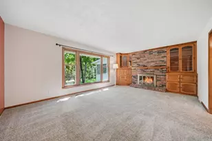 121 Hillcrest Dr, Belle Plaine, MN 56011 - Photo 9