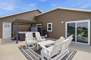 2752 9th Ave SE, Willmar, MN 56201 - Photo 11