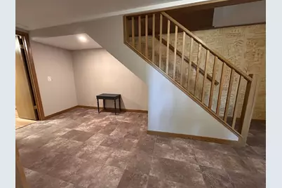 710 Lakeview Avenue, North Mankato, MN 56003 - Photo 9