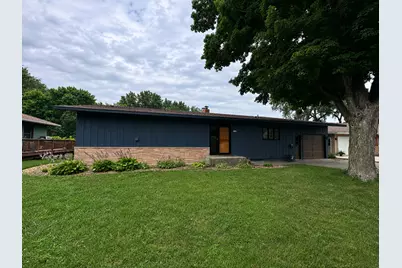 710 Lakeview Avenue, North Mankato, MN 56003 - Photo 1