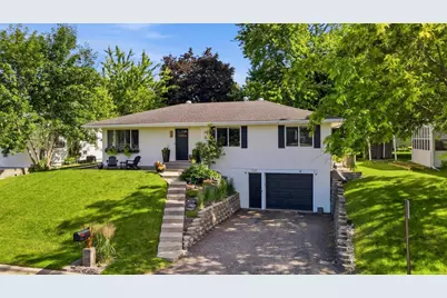 408 6th Avenue NE, Waseca, MN 56093 - Photo 1