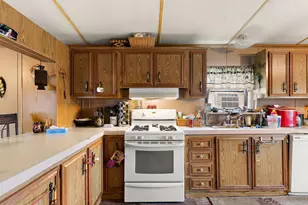 400 22 1/2 Street NW, Stewartville, MN 55976 - Photo 5