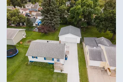 1325 8th Avenue N, Moorhead, MN 56560 - Photo 5