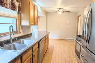 202 North Ln, Albert Lea, MN 56007 - Photo 5