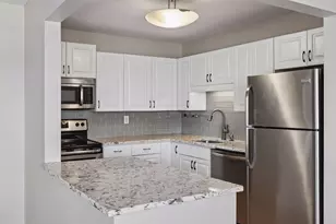 78 10th St E, Saint Paul, MN 55101 - Photo 7