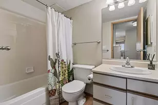 78 10th St E, Saint Paul, MN 55101 - Photo 21