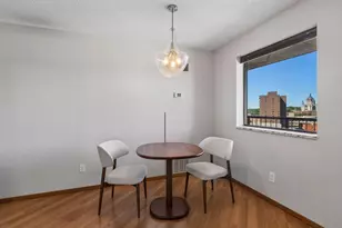 78 10th St E, Saint Paul, MN 55101 - Photo 5