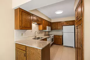 9922 Cavell Ave S, Bloomington, MN 55438 - Photo 11