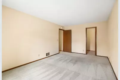 9922 Cavell Avenue S, Bloomington, MN 55438 - Photo 15