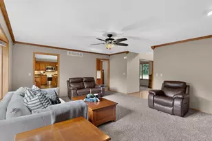 7255 Hollyford Ln NW, Rochester, MN 55901 - Photo 5