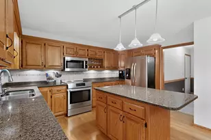 7255 Hollyford Ln NW, Rochester, MN 55901 - Photo 9