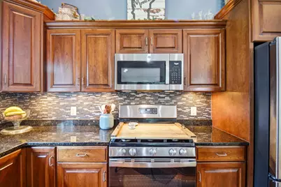 1102 28th Street SW, Austin, MN 55912 - Photo 9