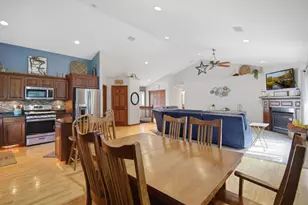 1102 28th St SW, Austin, MN 55912 - Photo 11