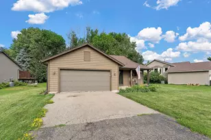 7775 Grinnell Way, Lakeville, MN 55044 - Photo 3