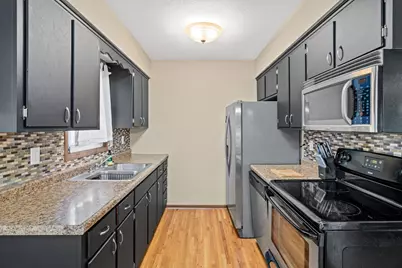 3236 N Indiana Avenue N, Robbinsdale, MN 55422 - Photo 13