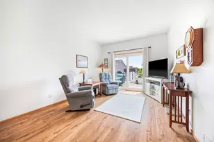 840 Cleveland Ave SW, Hutchinson, MN 55350 - Photo 11