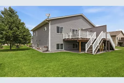 840 Cleveland Avenue SW, Hutchinson, MN 55350 - Photo 23