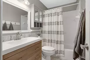 1276 County Rd C E, Maplewood, MN 55109 - Photo 23