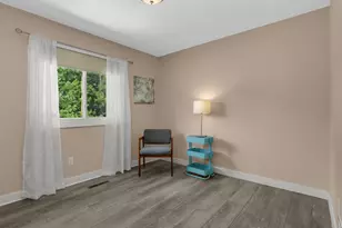 1276 County Rd C E, Maplewood, MN 55109 - Photo 21