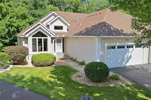 1885 Magnolia Ln N, Plymouth, MN 55441 - Photo 1