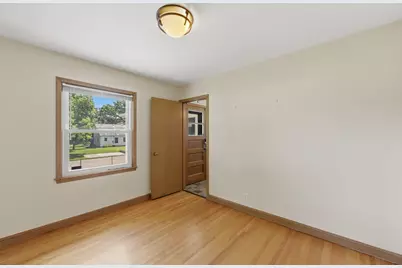 3426 Zenith Avenue N, Robbinsdale, MN 55422 - Photo 17