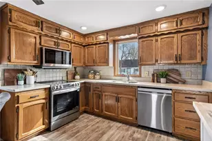 500 E 1st St, Waconia, MN 55387 - Photo 7