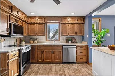 500 E 1st Street, Waconia, MN 55387 - Photo 5