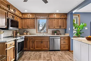 500 E 1st St, Waconia, MN 55387 - Photo 5