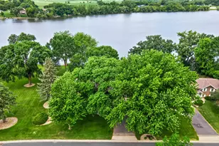 830 Lakewood Dr S W, Hutchinson, MN 55350 - Photo 69