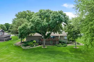 830 Lakewood Dr S W, Hutchinson, MN 55350 - Photo 65