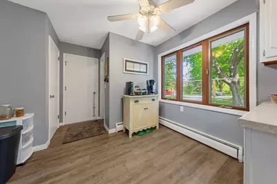 406 Ivanhoe Avenue W, Northfield, MN 55057 - Photo 17