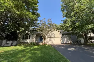 11019 Zumbrota Ct NE, Blaine, MN 55449 - Photo 13