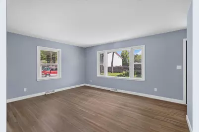 2115 E River Road NE, Rochester, MN 55906 - Photo 3