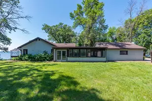 21824 Hillcrest Dr, Nisswa, MN 56468 - Photo 9
