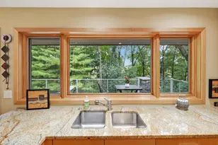 18416 Ridgewood Rd, Minnetonka, MN 55391 - Photo 9