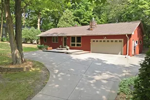 18416 Ridgewood Rd, Minnetonka, MN 55391 - Photo 1