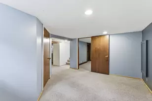 8221 Blaisdell Ave S, Bloomington, MN 55420 - Photo 19