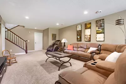 10734 Kingsfield Lane, Woodbury, MN 55129 - Photo 5