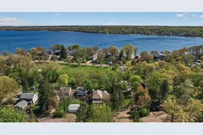 523 Wildwood Avenue, Saint Paul, MN 55110 - Photo 3