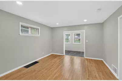 1074 Galtier Street, Saint Paul, MN 55117 - Photo 11