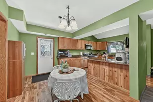 313 Cherry St W, Mazeppa, MN 55956 - Photo 7