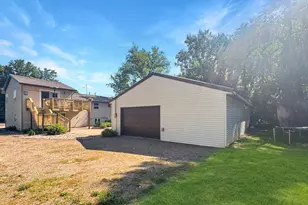 2832 Mill St, Slayton, MN 56172 - Photo 23