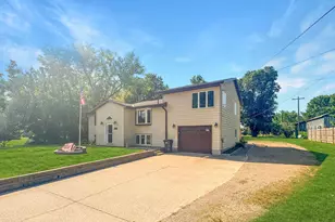 2832 Mill St, Slayton, MN 56172 - Photo 3