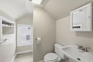 1464 Chelmsford St, Saint Paul, MN 55108 - Photo 21