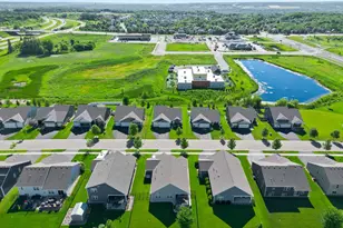 1907 Meridian Curve, Carver, MN 55315 - Photo 5